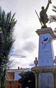 LE TELAGH MONUMENT AUX MORTS 01
